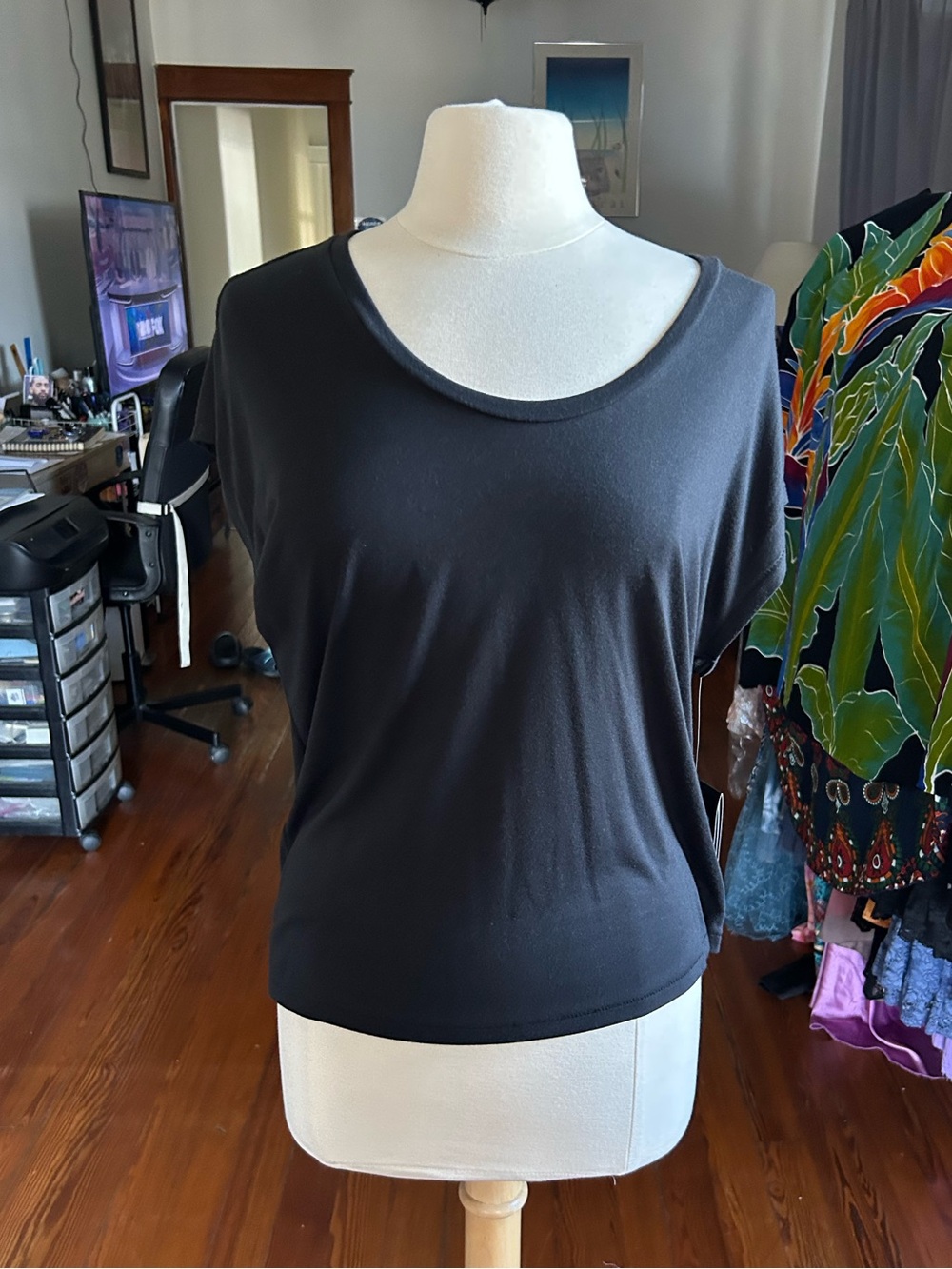 NIKE Club Boxy Tee Scoop Neck Top